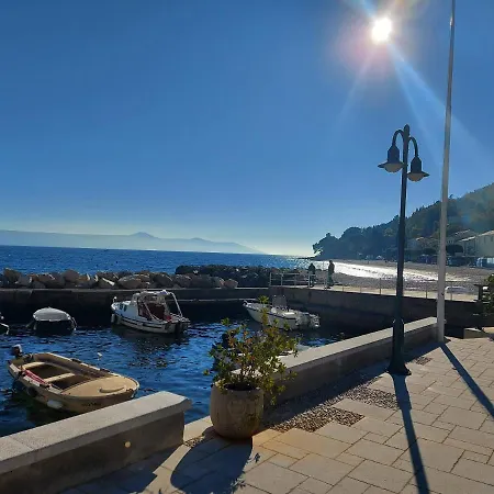 Modern And Cosy Ivana With A Beautiful Seaview * Moscenicka Draga
