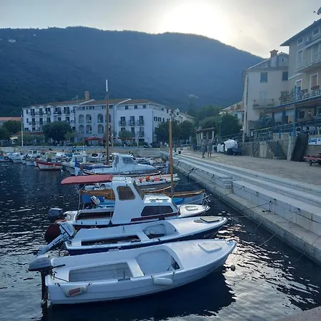 Apartment Modern And Cosy Ivana With A Beautiful Seaview