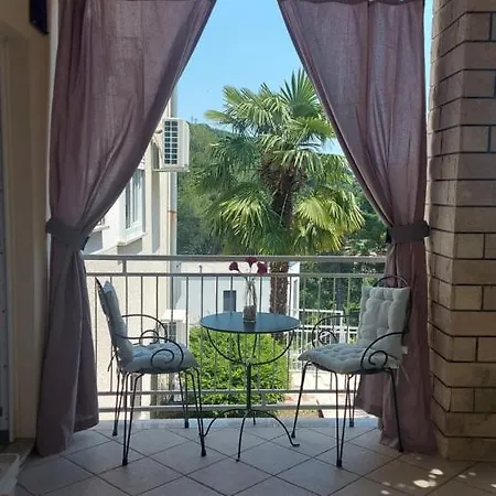 Modern And Cosy Ivana With A Beautiful Seaview Apartment Moscenicka Draga